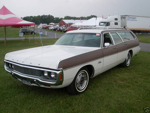 1971-Dodge-Monaco-Wagon.jpg