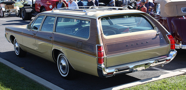 1973-Dodge-Monaco-Wagon.jpg